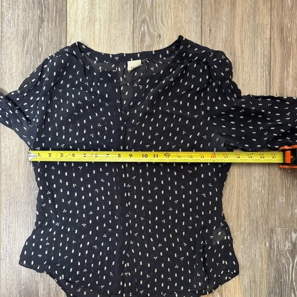 Ecru Chic Black and White Patterned 100% Silk Blouse Size M - Picture 8 of 11